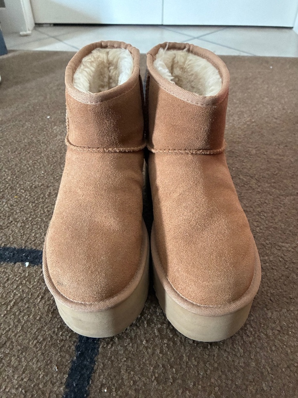 Ugg Ultra Mini Platform